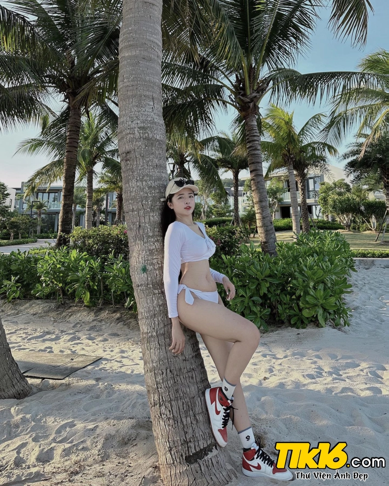 Ảnh Mochiii mặc bikini 7